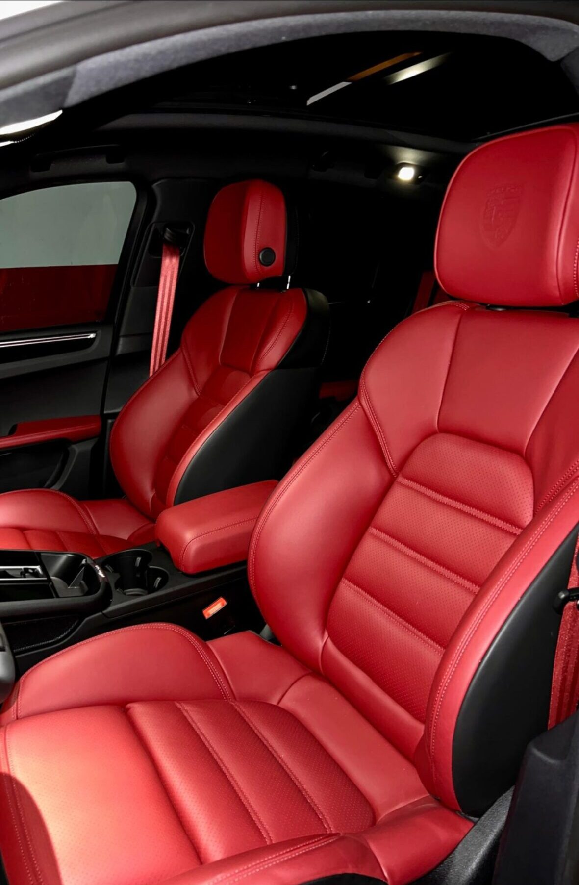 Porche-Macane-S