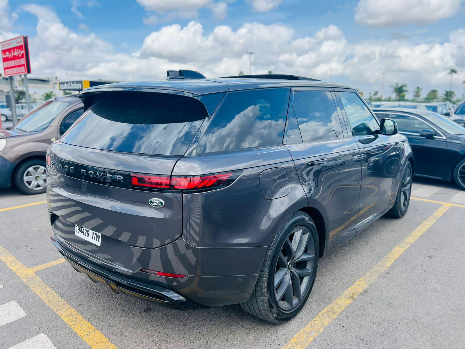 Renge-Rover-Sport-2024-1-1